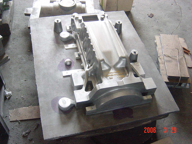 The oil pan mould
